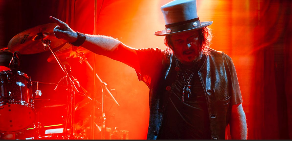 Zucchero ospite di Radio Monte Carlo