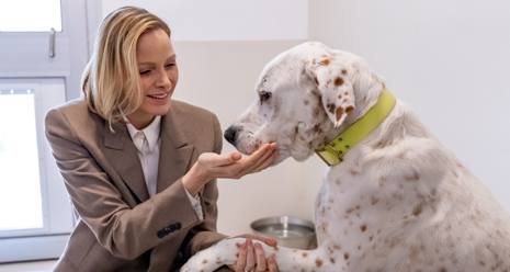 Principessa Charlene: le bellissime foto al Rifugio e Centro di Soccorso Animali di Monaco