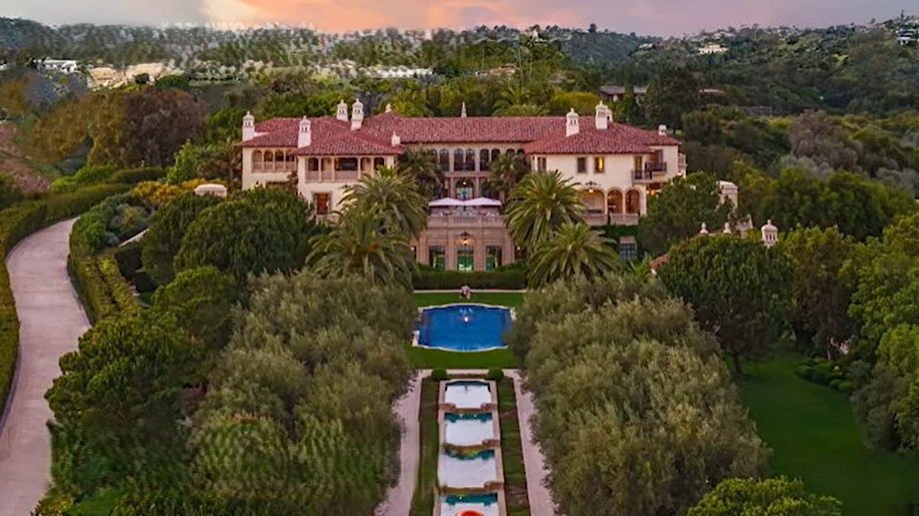 Ecco la villa da sogno a Los Angeles: il video e le foto