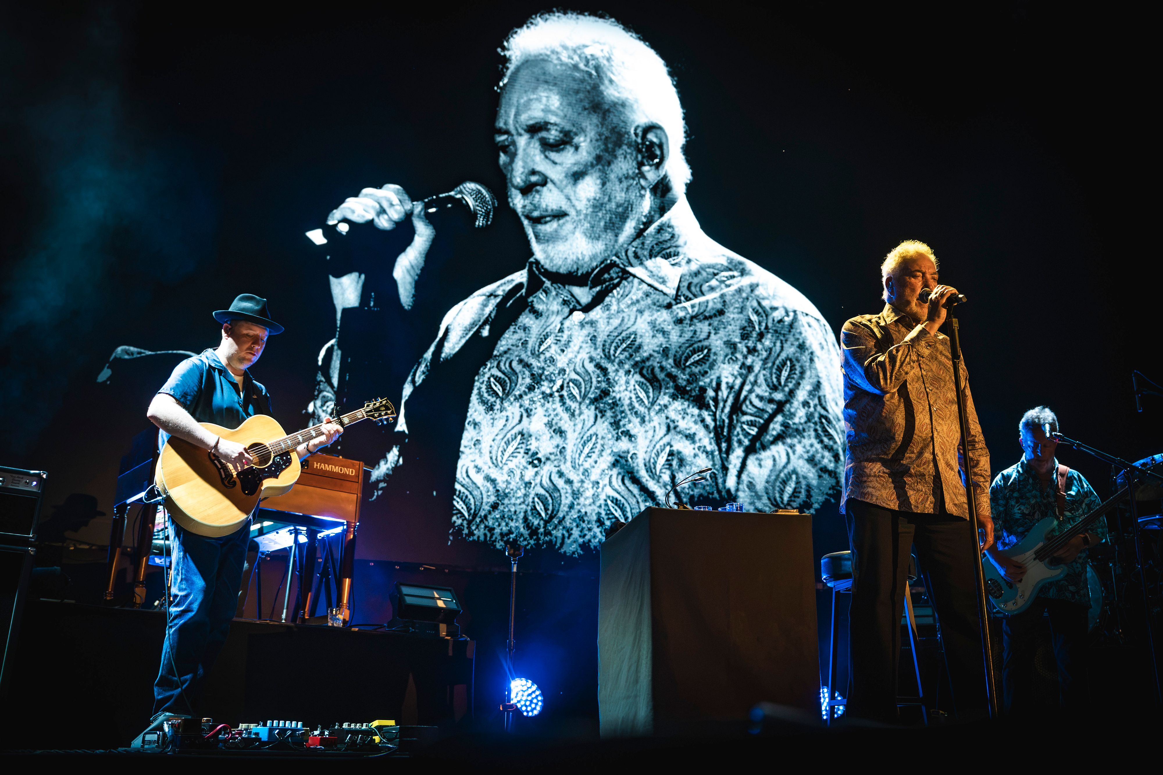 foto-tom-jones-show-piazza napoleone-lucca-28-luglio-2026-prandoni-00581