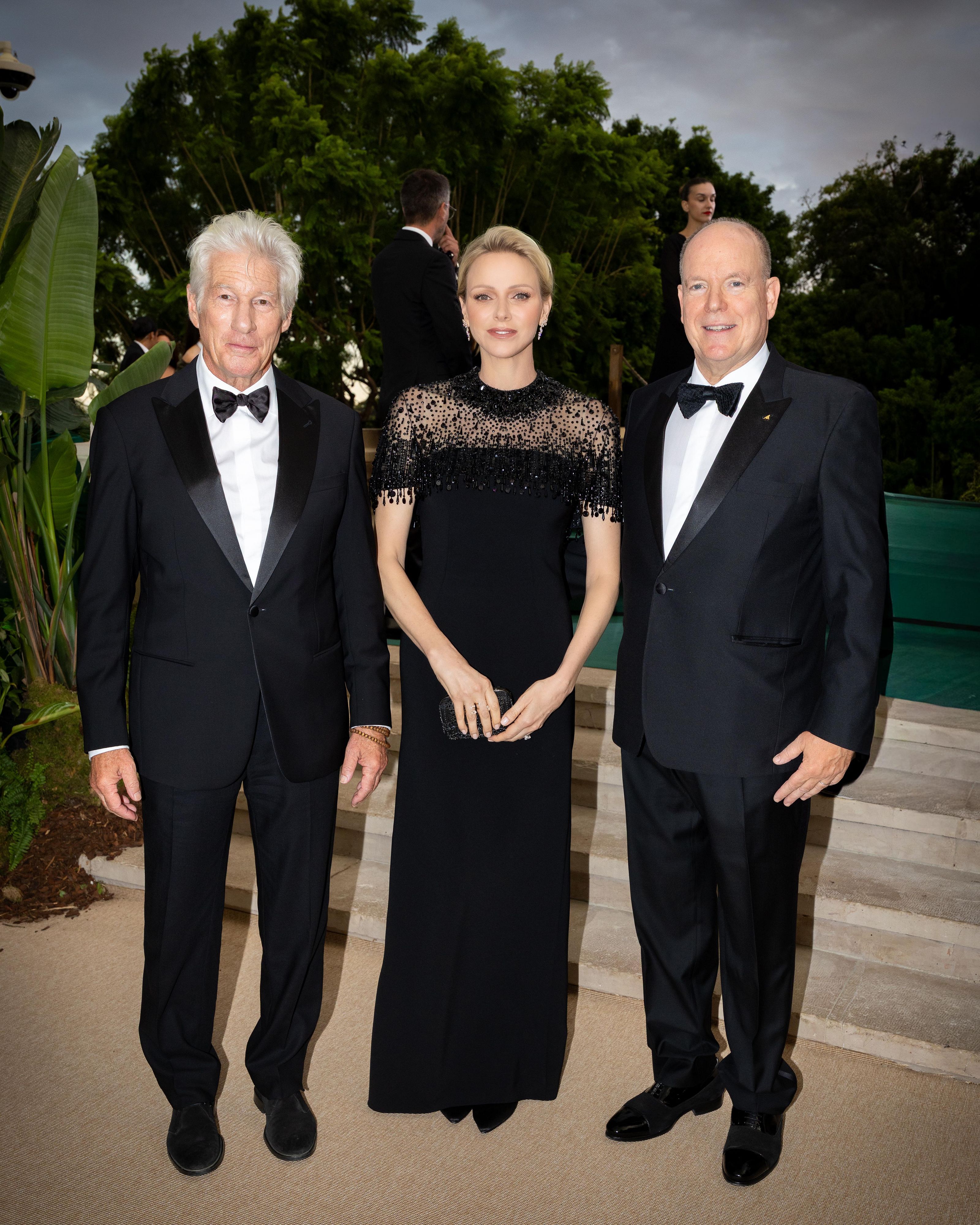 LLAASS le Prince Albert II et la Princesse Charlene de Monaco et Richard Gere