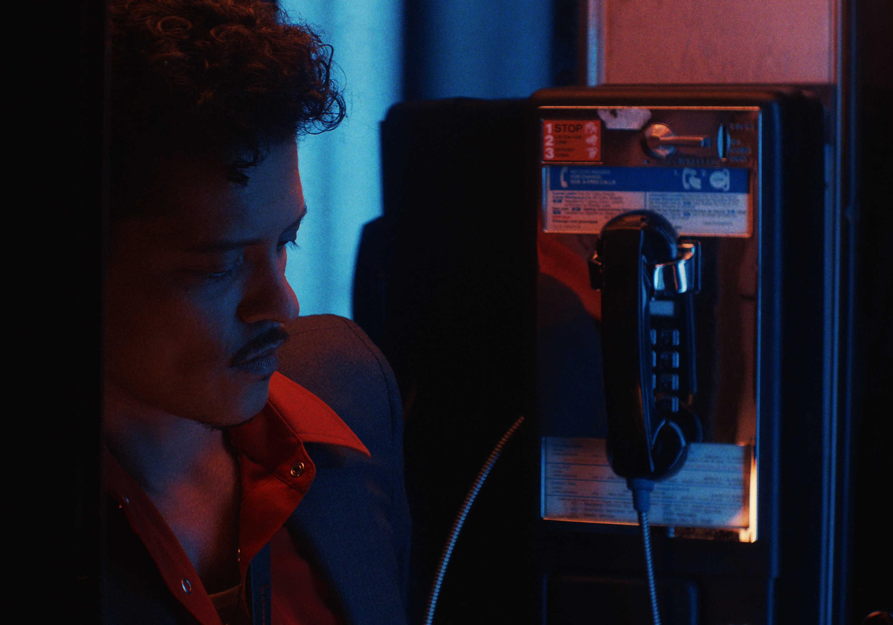 Bruno Mars: guarda il video di Dance With Me