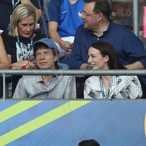 Mick Jagger: a Parigi in tribuna per la finale Portogallo – Francia. Guarda le foto