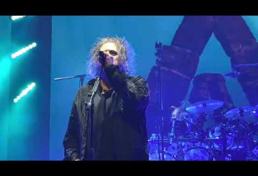 I Cure hanno suonato a sorpresa un nuovo inedito, "And Nothing Is Forever". Ascoltalo qui e guarda il video