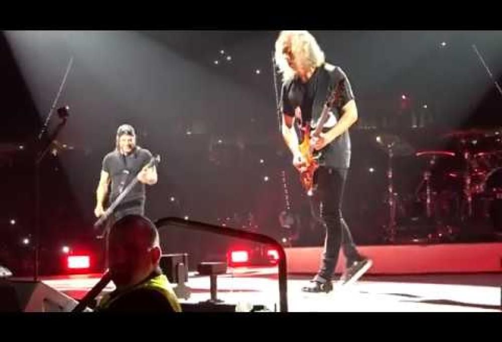 Metallica: il tributo live a Vasco Rossi a Torino con C'è chi dice no. Guarda il video