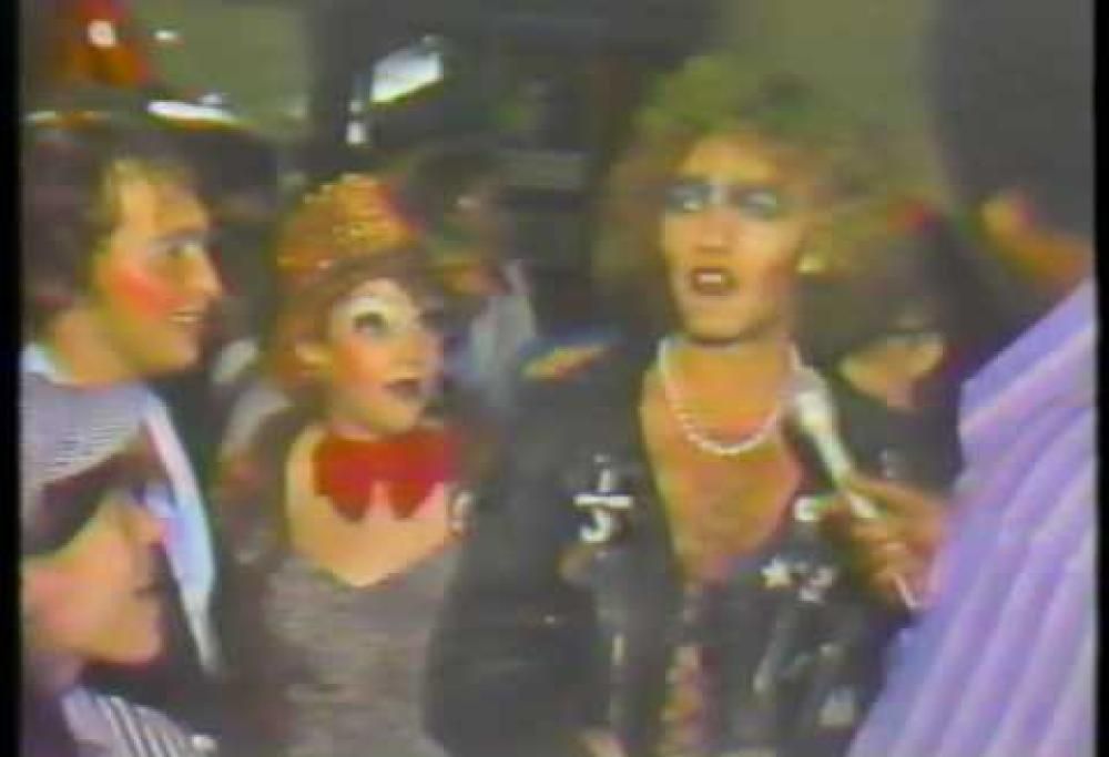 La passione di Michael Stipe per Rocky Horror Picture Show: il video di quando si presentò in TV vestito da Frank N. Furter