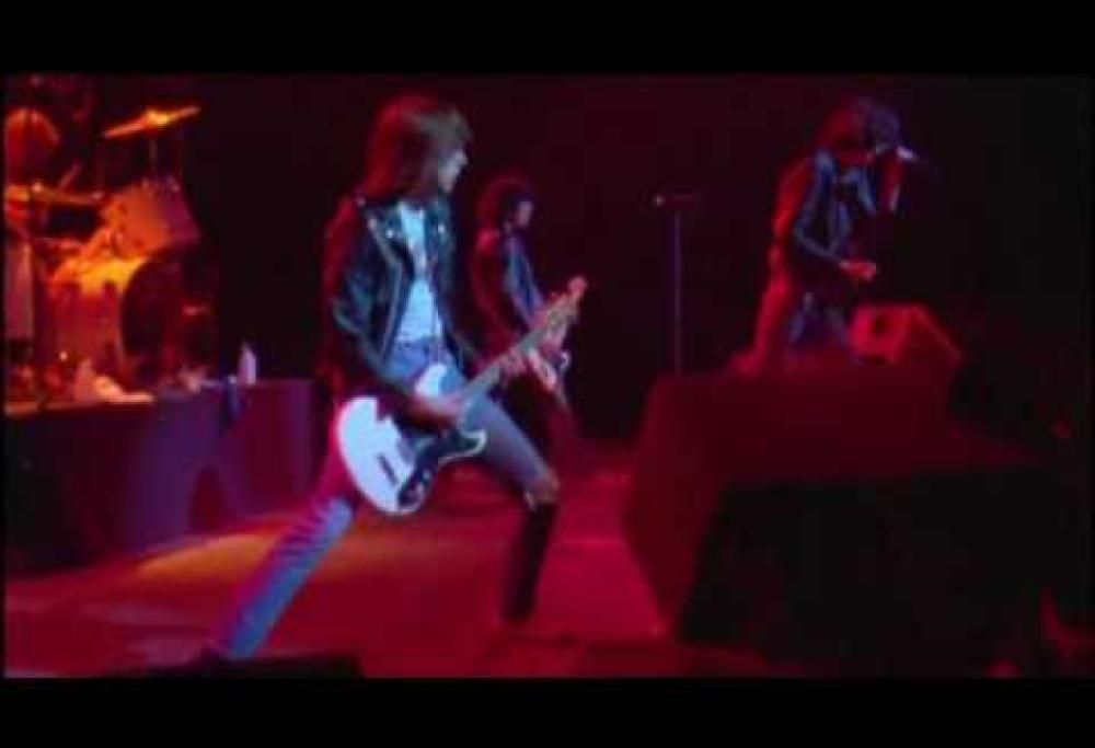 Ramones - Commando
