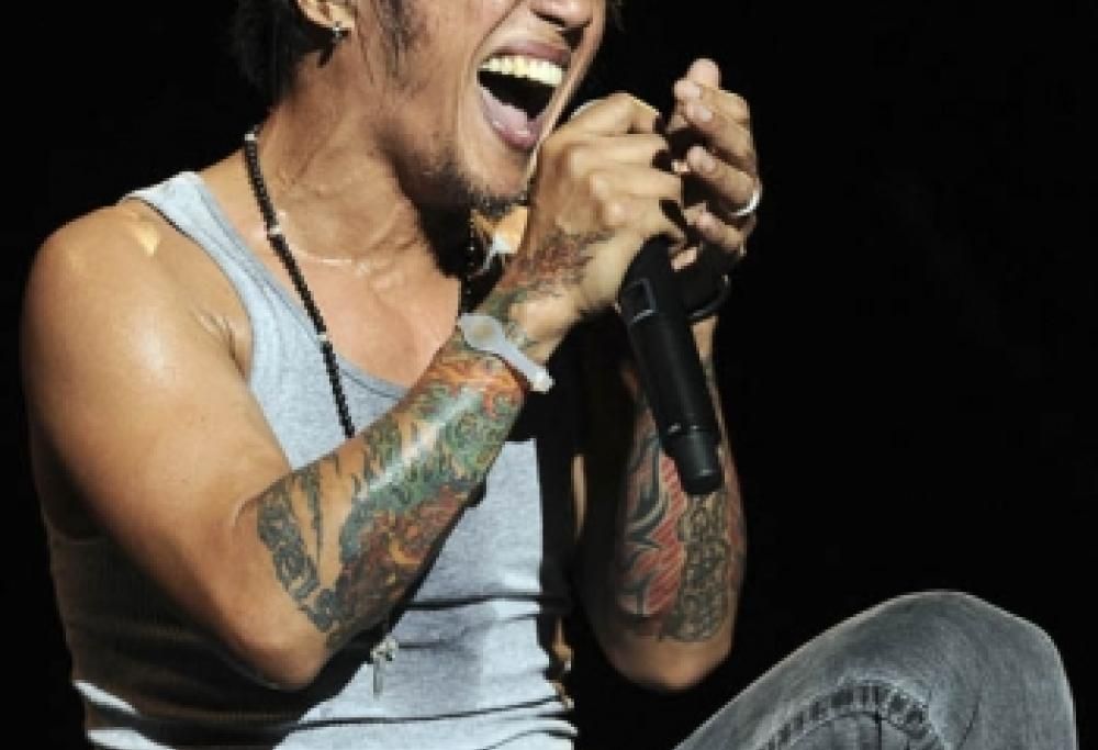 Journey + Foreigner live