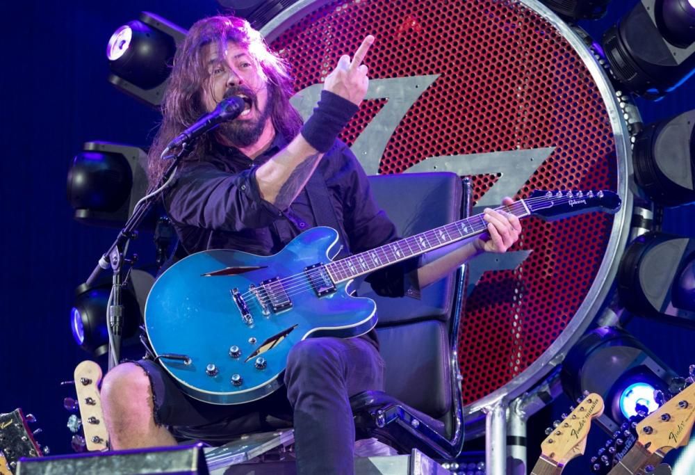 Foo Fighters: le foto del concerto a Milton Keynes