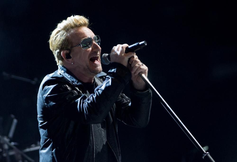 U2: le foto, e il video (con Patti Smith), del concerto di Parigi