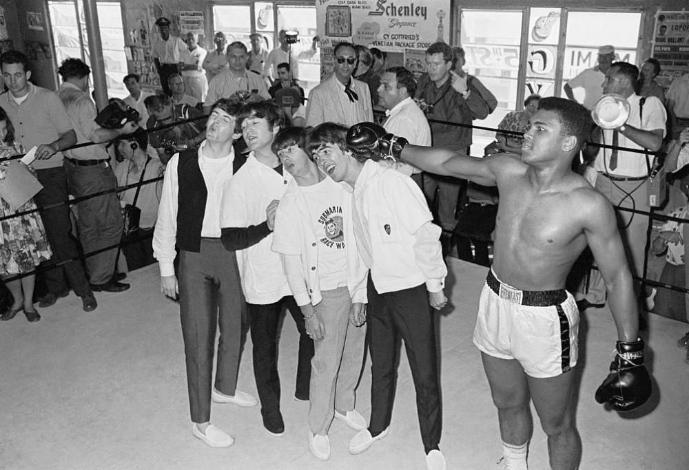 In memory of Muhammad Ali. Guarda le foto dello storico incontro con i Beatles