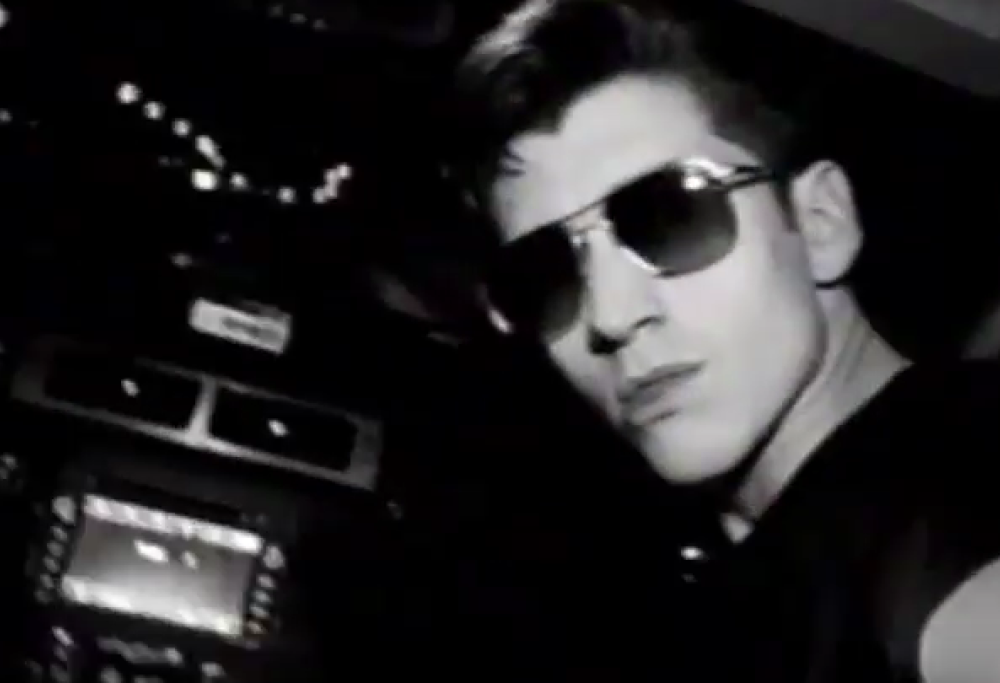 Arctic Monkeys - R U Mine?
