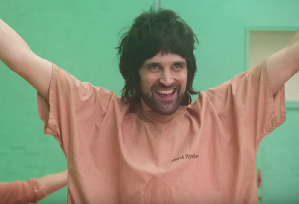 Kasabian - You're In Love With a Psycho