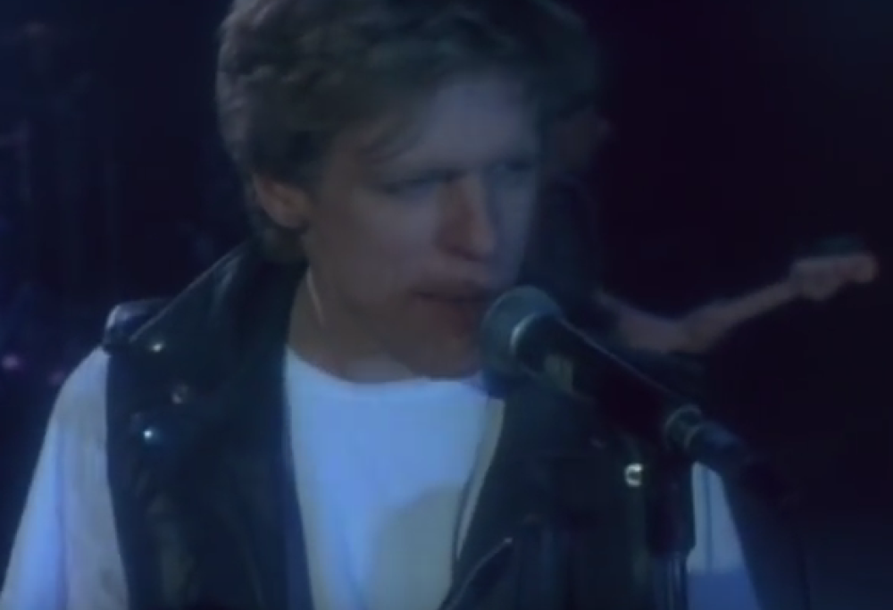 Bryan Adams - Run To You