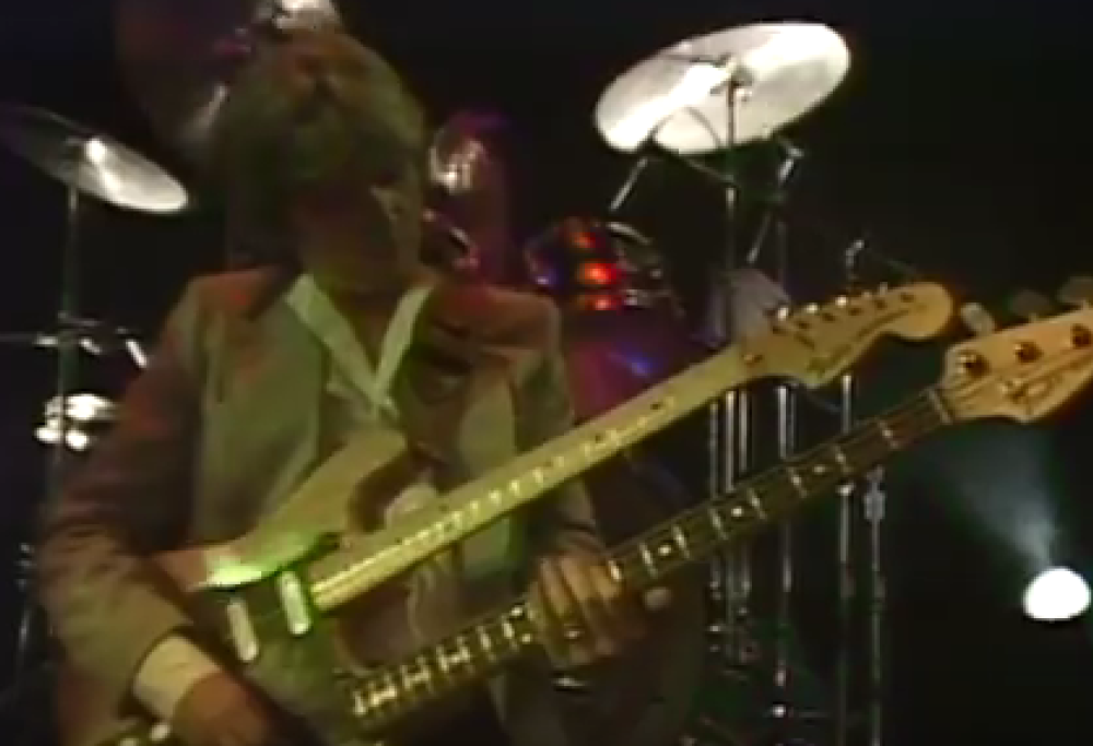 Toto - Hold The Line (live)