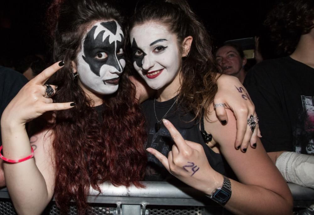 Facce da Kiss: le immagini del pubblico al concerto di Bologna