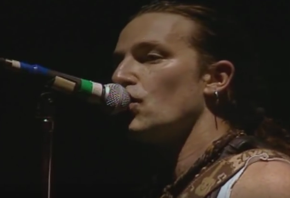 U2 - With Or Without You (live)