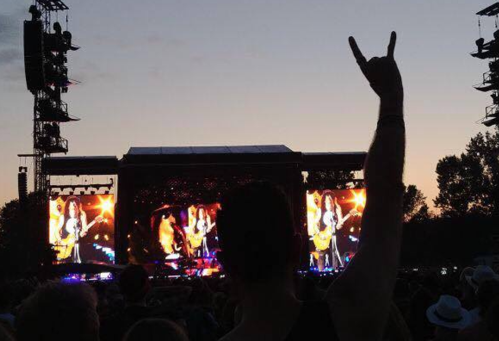 Guns N’ Roses: rivivi l’emozione dell’evento rock dell’anno in 50 foto!