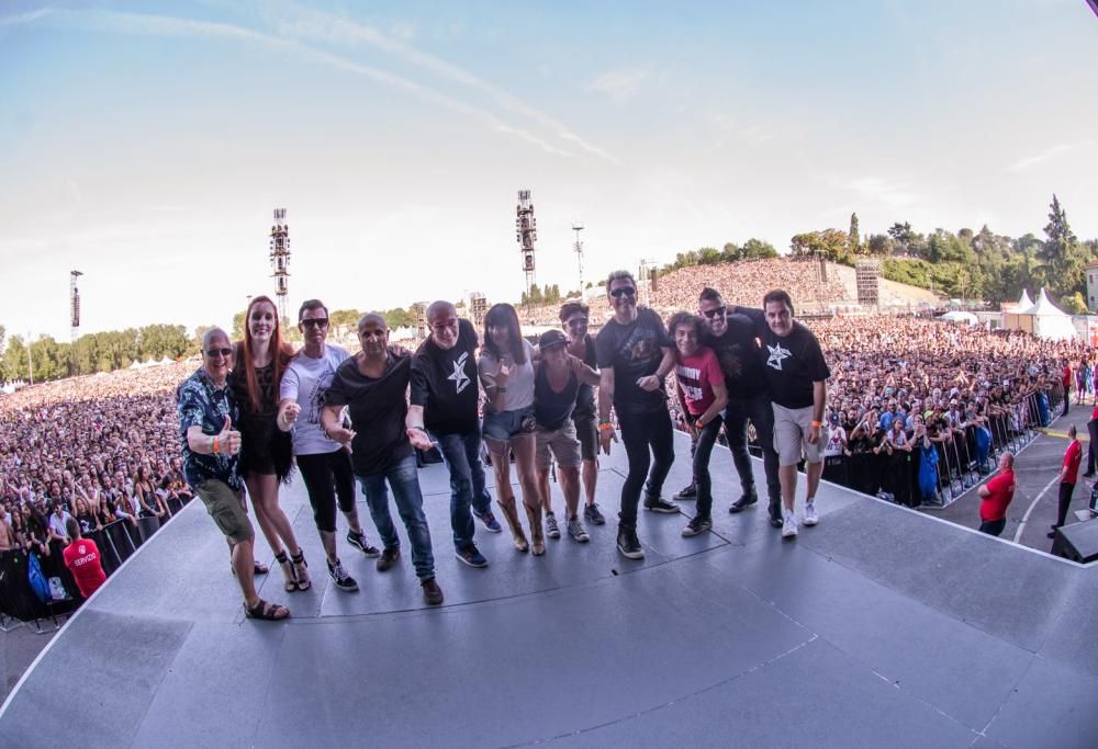 Guns N’ Roses: guarda le foto del dj set di Virgin Radio sul palco. Spettacolo!