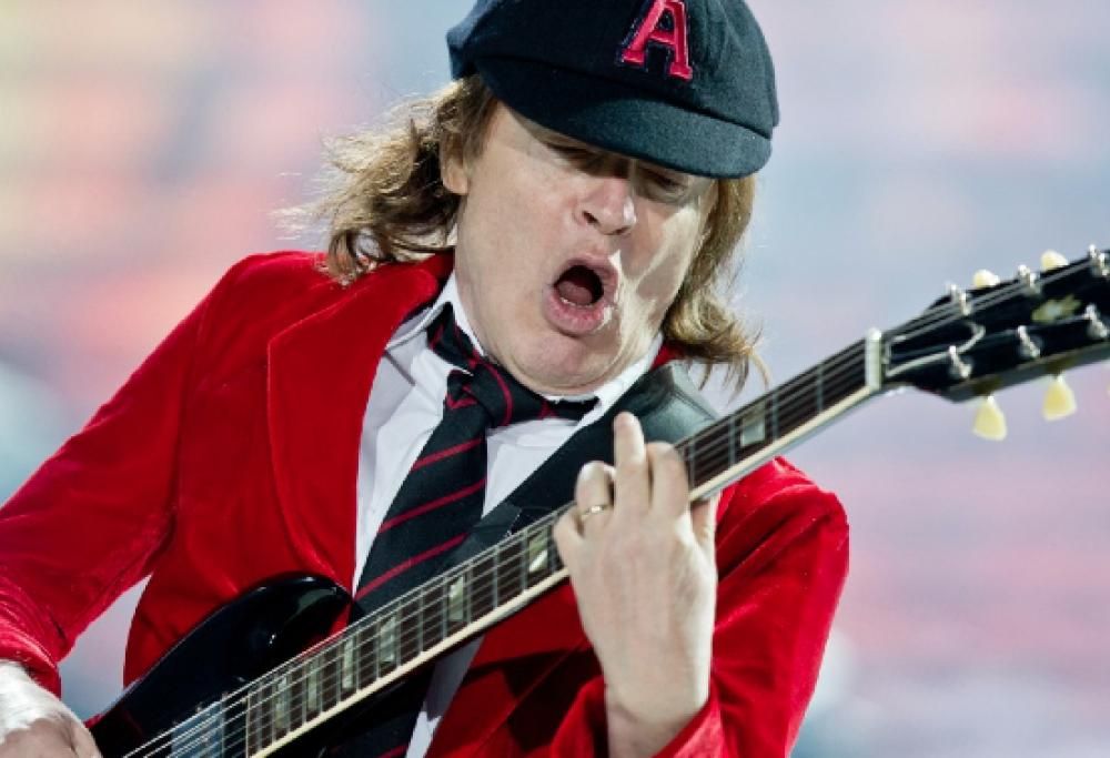 AC/DC: la Top 10 dei riff di chitarra di Angus Young