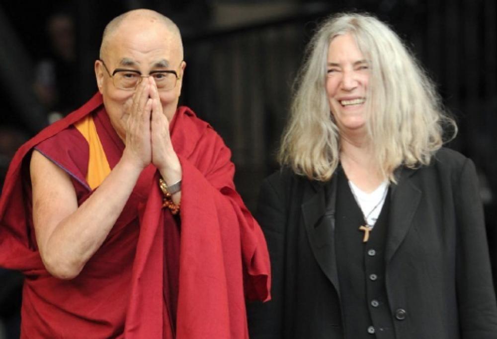 Festival di Glastonbury: le foto più belle del Dalai Lama
