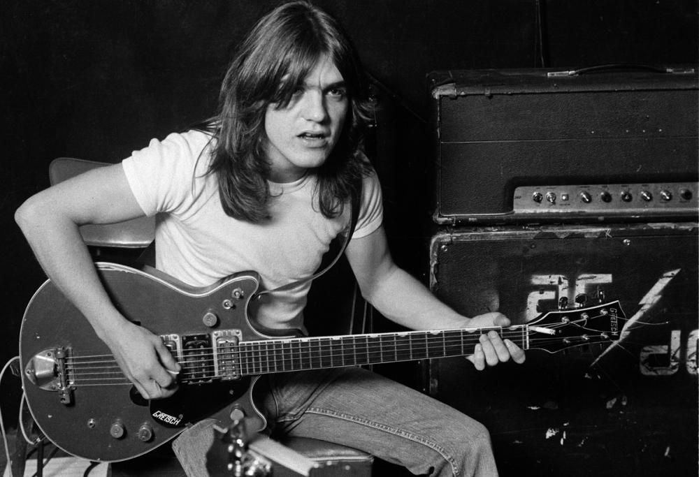 Malcolm Young: le foto più belle del chitarrista che ha fatto la storia degli AC/DC