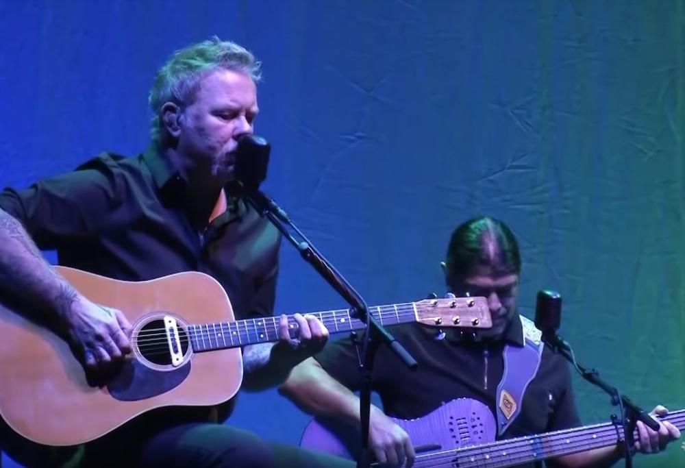 Metallica: in arrivo un album acustico per beneficenza. Ecco quando uscirà. Ascolta il primo estratto