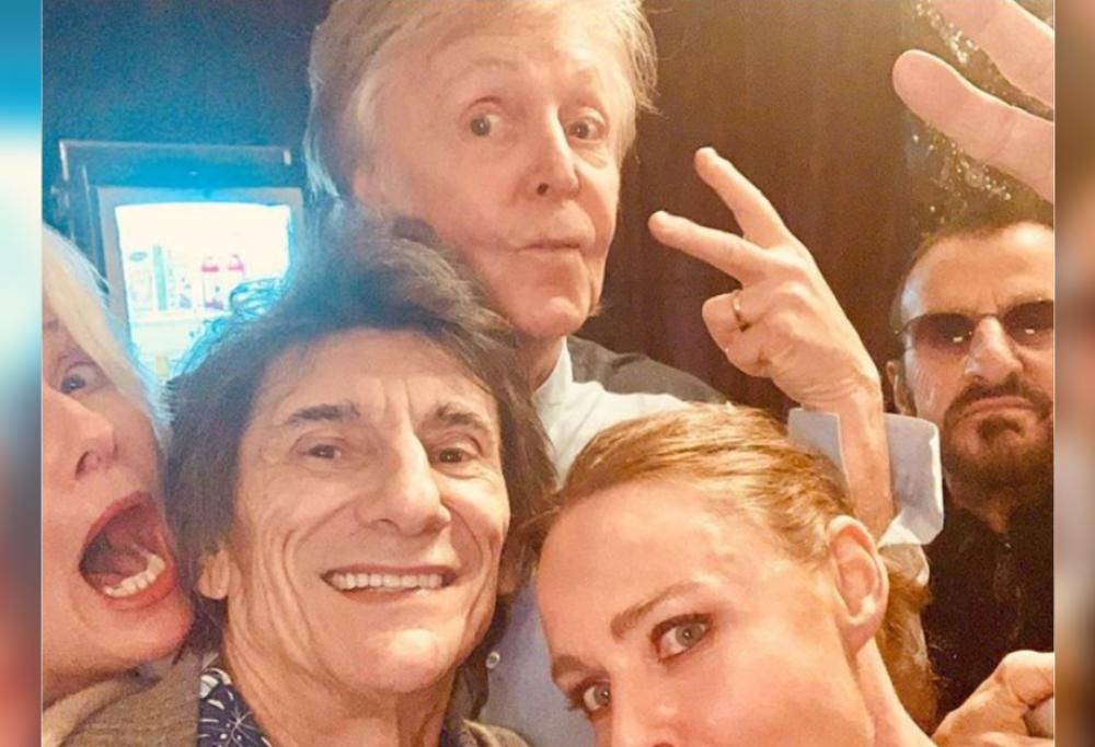 Paul McCartney, Ringo Starr e Ronnie Wood hanno suonato insieme "Get Back" sul palco dell'O2 Arena! Guarda il video