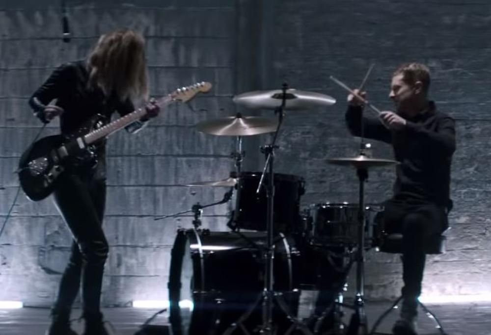 Blood Red Shoes - Mexican Dress