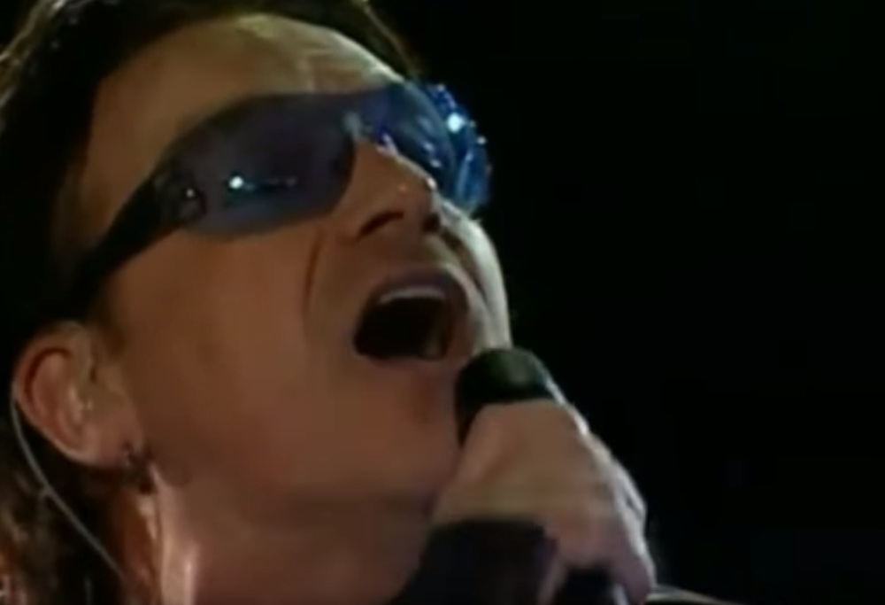 U2 - Live at Superbowl Halftime Show 2002