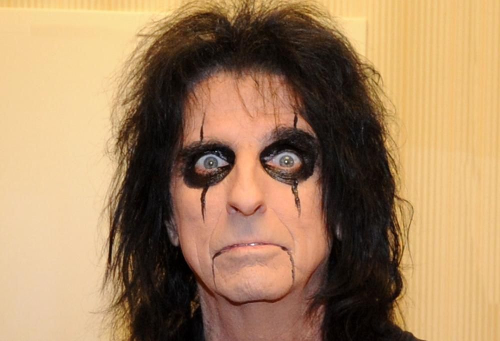 Buon compleanno Alice Cooper: guarda le sue foto più belle!