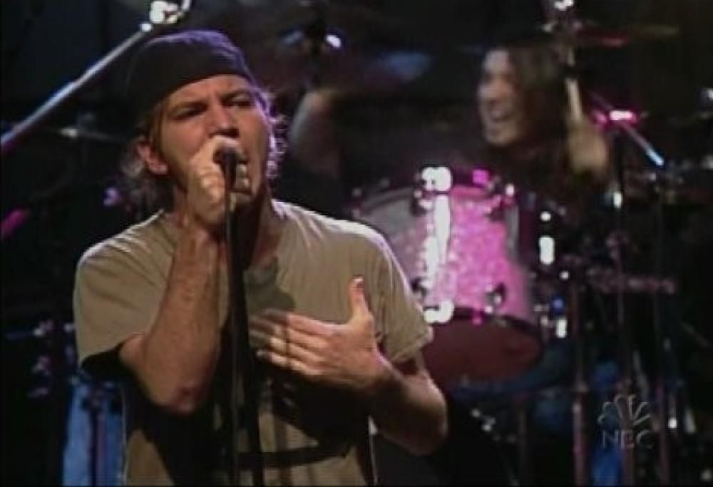 Pearl Jam live at Saturday Night Live 1992
