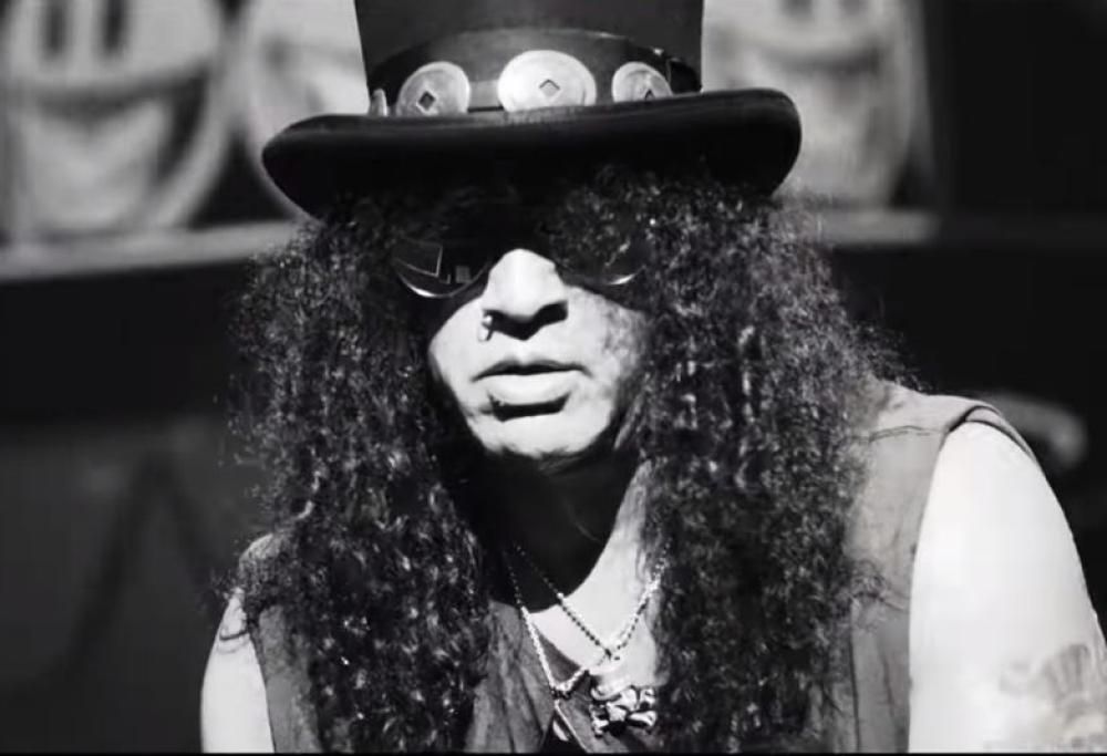 Slash: pubblicato il video del nuovo singolo Boulevard Of Broken Hearts. Guardalo qui