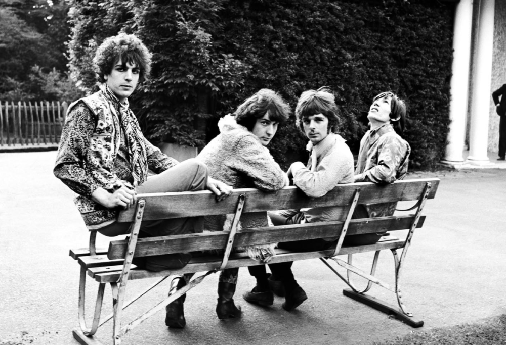 Pink Floyd: a Bologna arriva la mostra fotografica “Il Lato Oscuro”.  Tutte le info