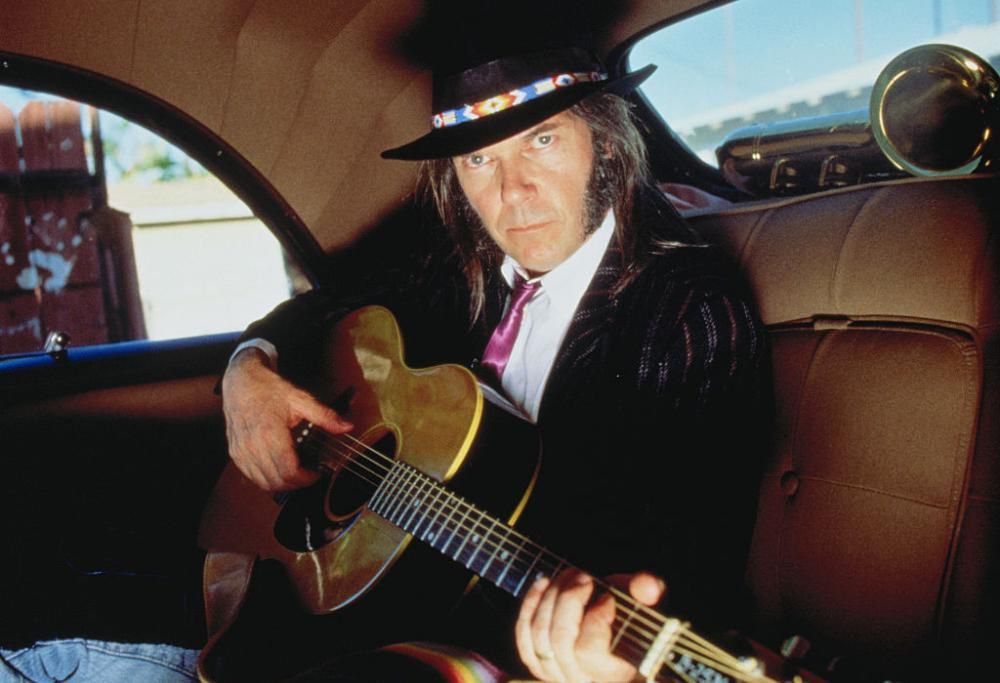 Buon compleanno Neil Young! Guarda la gallery con le sue foto più belle