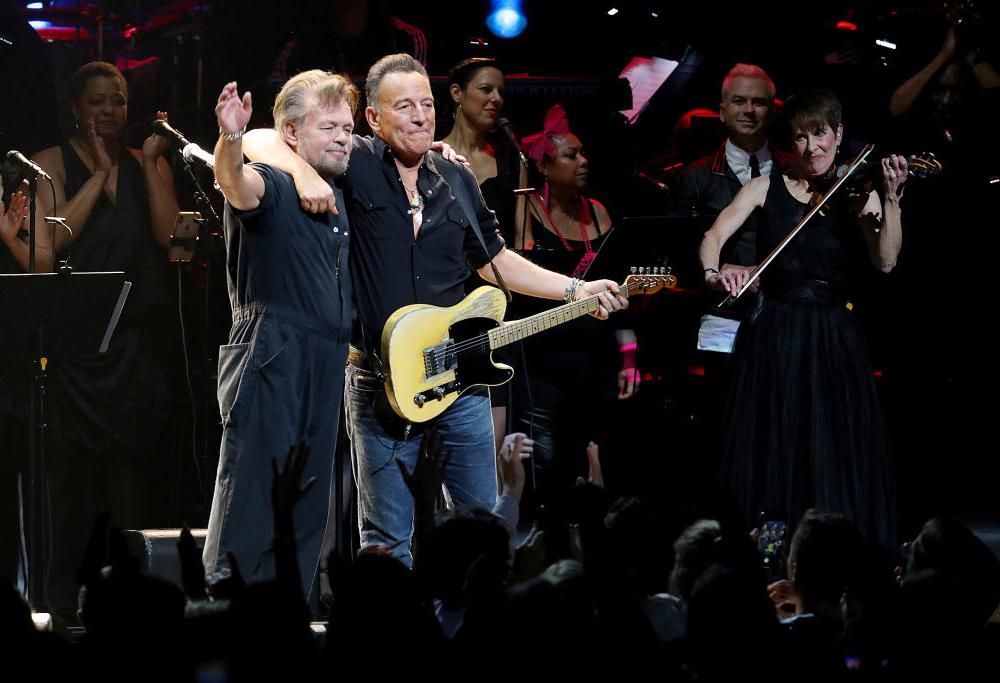 Guarda le foto del Concert For The Rainforest Fund con Bruce Springsteen, John Mellencamp, Sting, Eurythmics, Debbie Harry…
