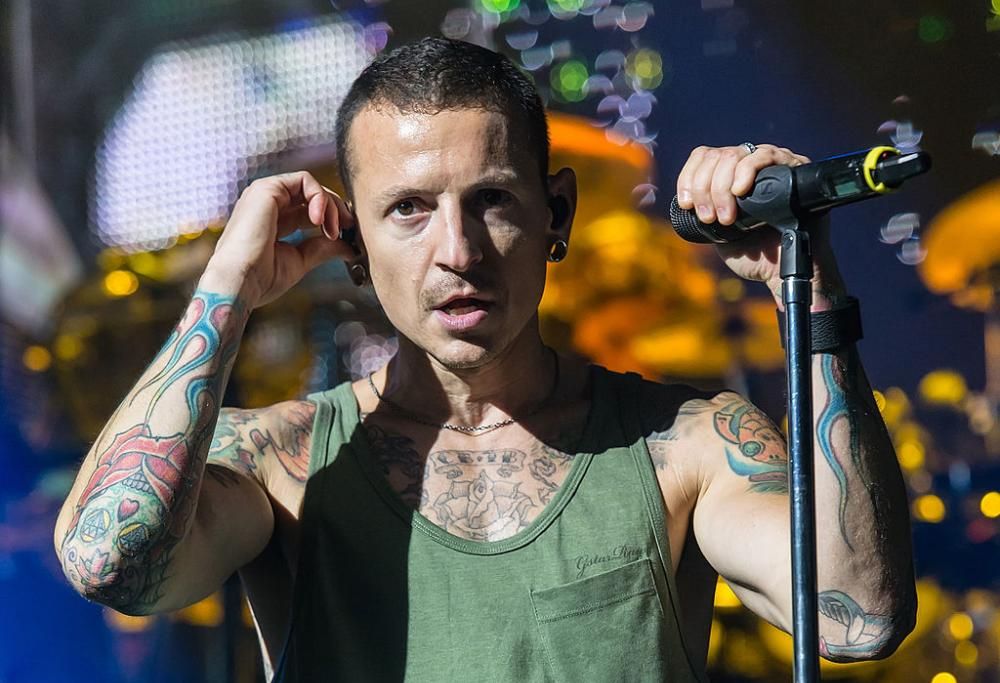 In memory of Chester Bennington: guarda le sue foto più belle
