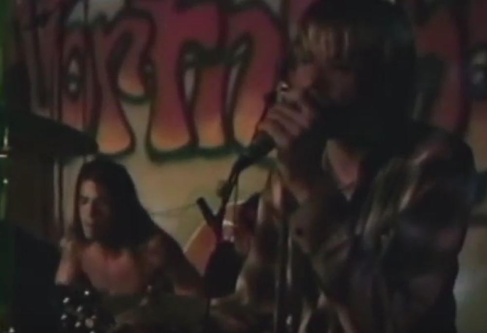 Nirvana: il video del primo live con Dave Grohl alla batteria (11/10/1990)
