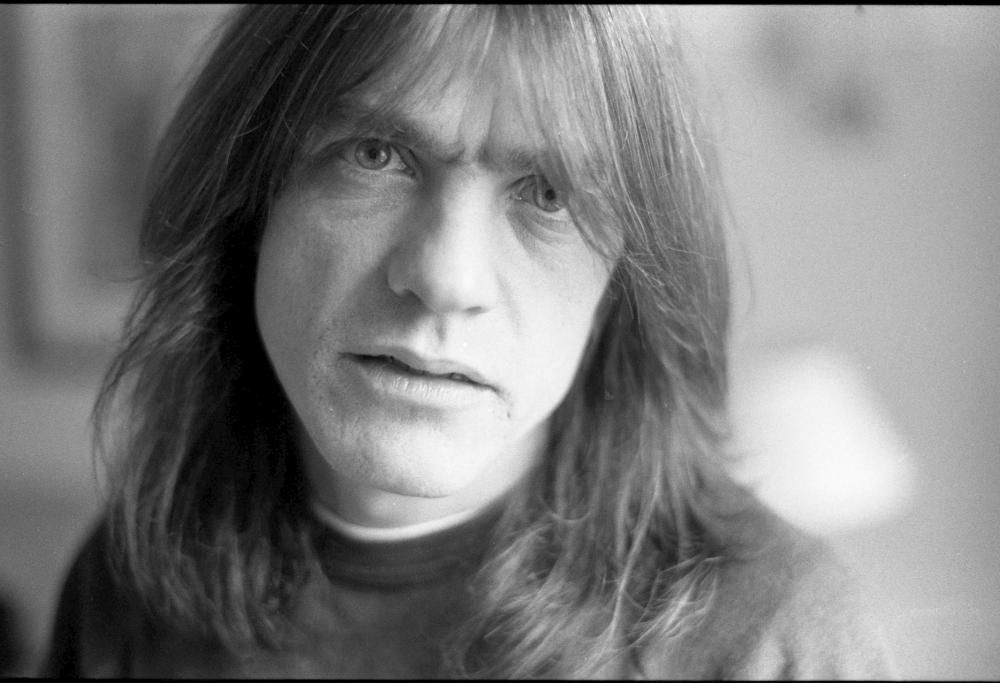 Malcolm Young: la gallery con il ricordo delle rockstar sui social!