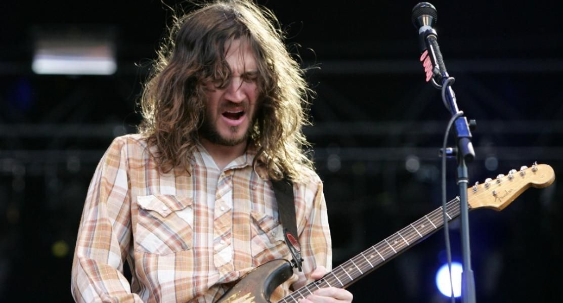 Red Hot Chili Peppers, John Frusciante chiese aiuto a sua mamma per la registrazione di Under The Bridge