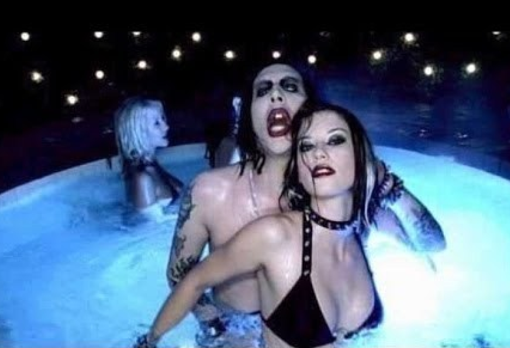 Marilyn Manson - Tainted Love