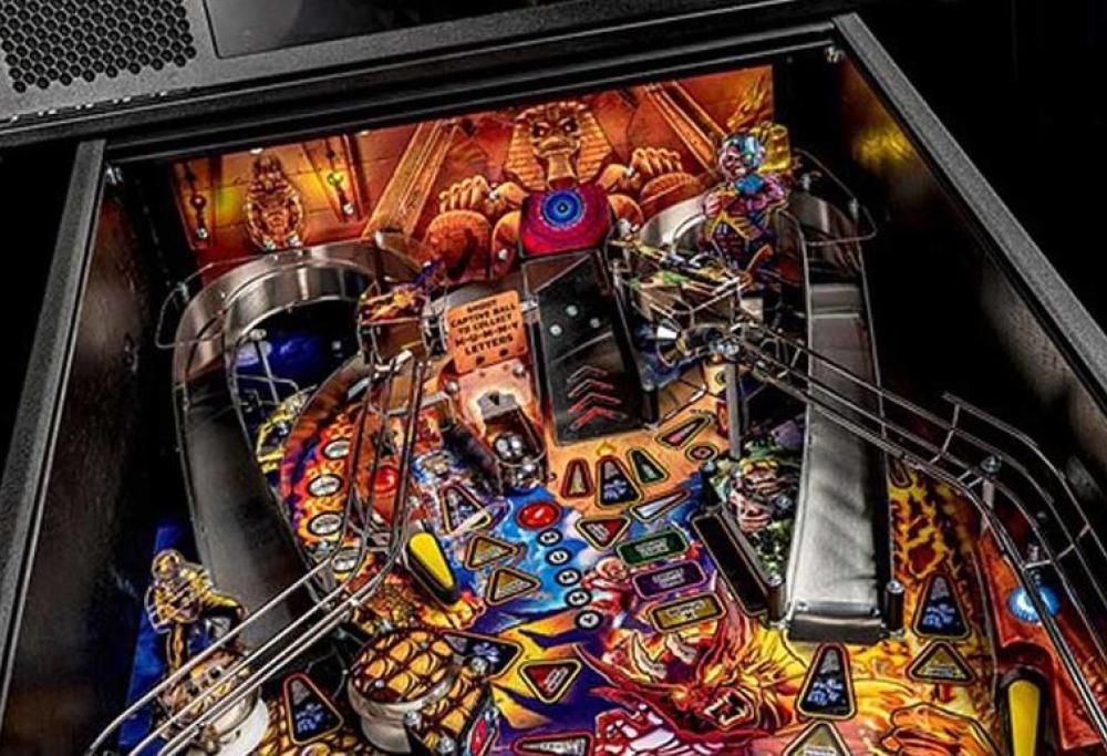 Iron Maiden: arriva il flipper Legacy Of The Beast dedicato alla band. Guarda le foto