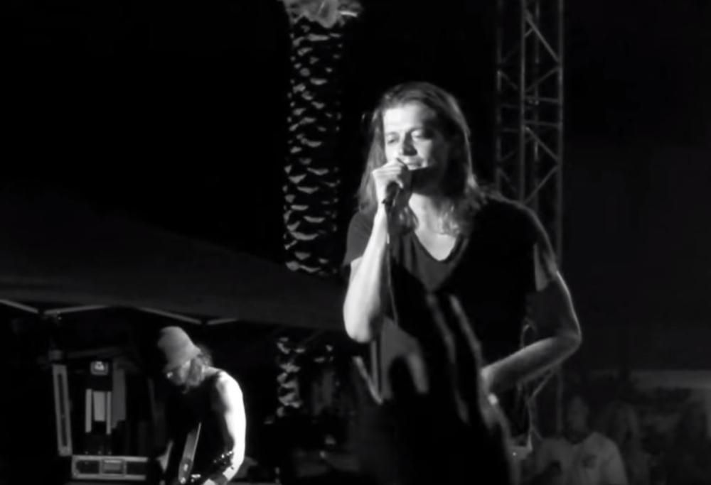 Puddle Of Mudd - Gimme Shelter
