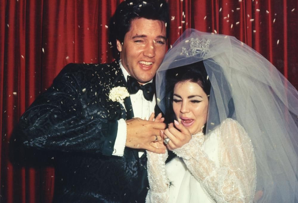 Elvis Presley: guarda le foto del matrimonio del Re del rock'n'roll