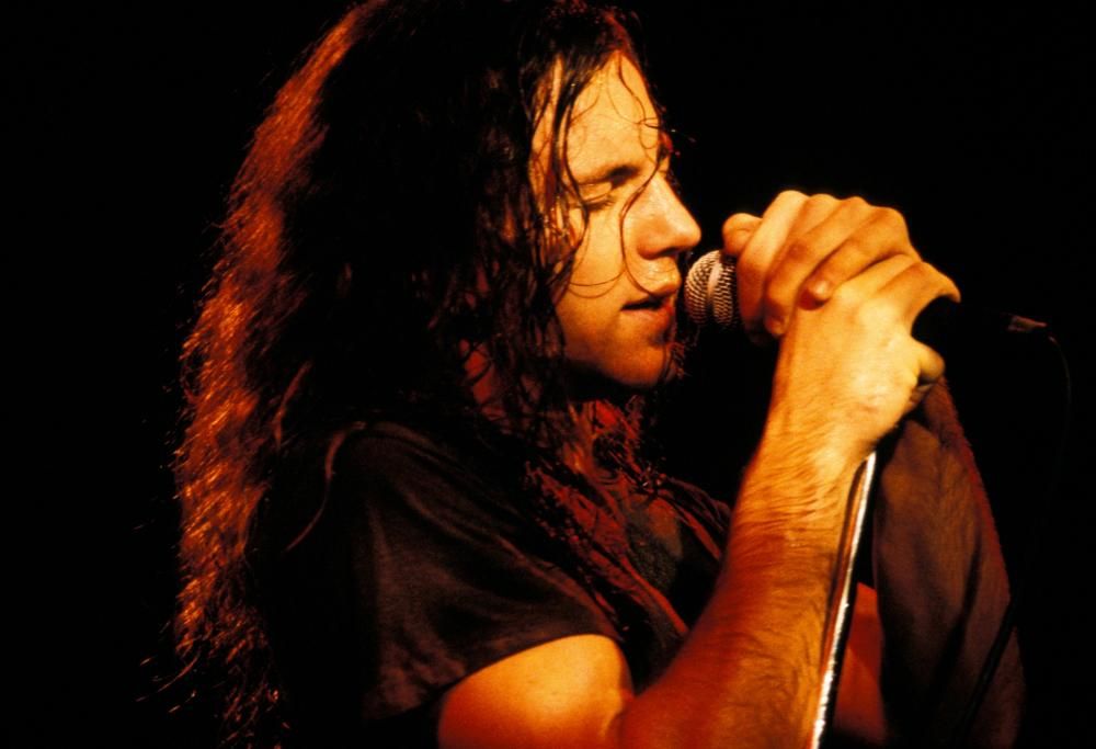 Pearl Jam: il bellissimo video dedicato a Seattle e ai senzatetto della città. Guardalo qui