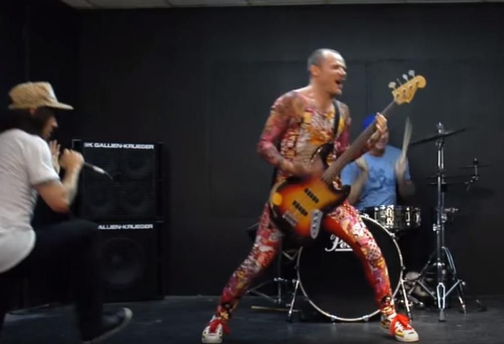 Red Hot Chili Peppers - Tell Me Baby