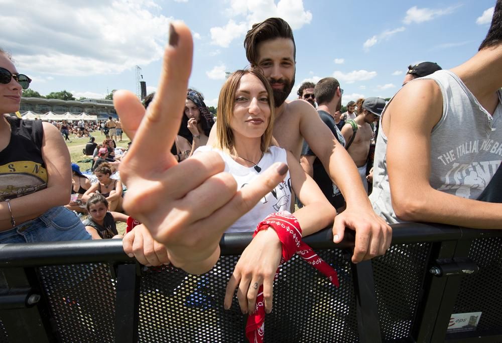 Firenze Rocks: l’attesa per il concerto dei Guns N’ Roses. Guarda le foto del pubblico
