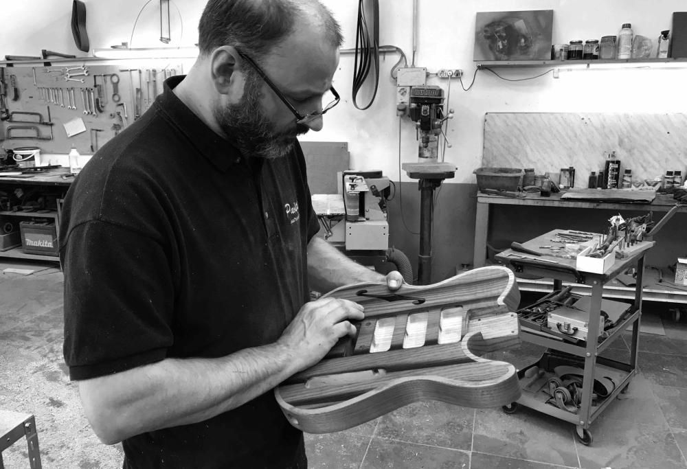 Paoletti Guitars: guarda le foto dell’eccellenza italiana delle chitarre