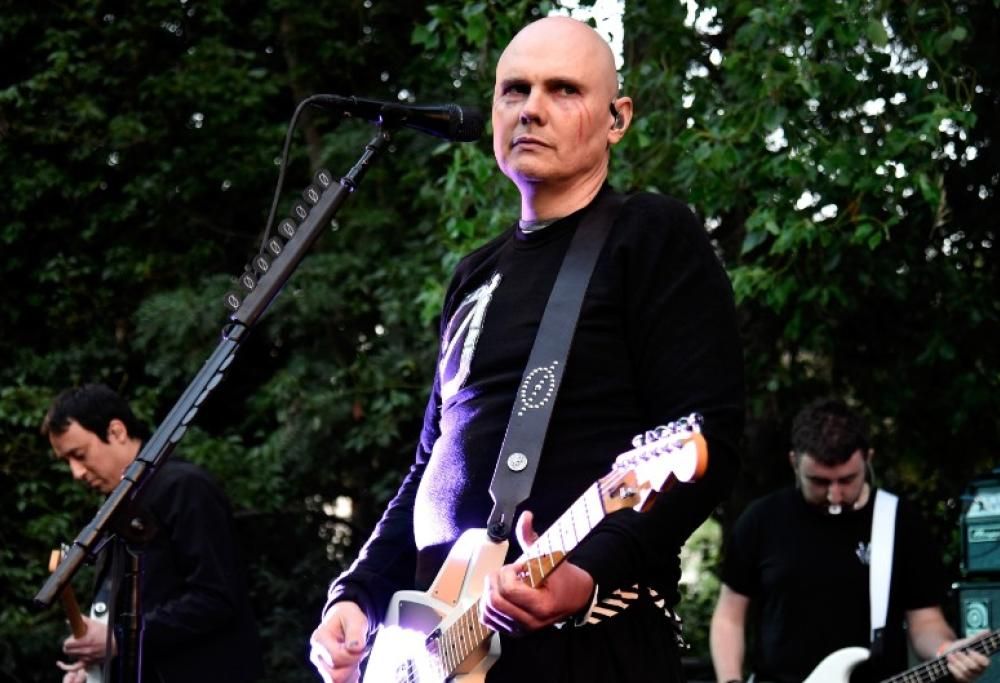 Smashing Pumpkins: la polizia irrompe durante un loro house concert a Los Angeles! Guarda i video e le foto