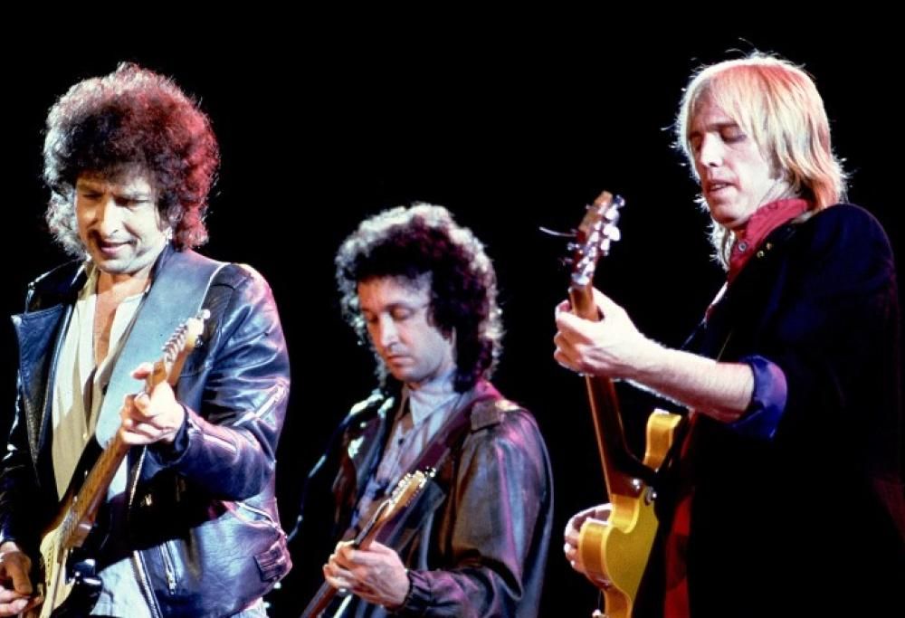 Tom Petty: la storica Gibson SG usata con Bob Dylan è stata messa all’asta (assieme al suo iconico cappello). Guarda le foto